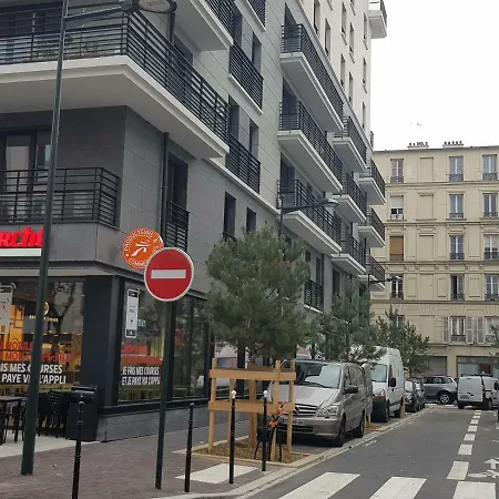 아파트 Agreable 2 Pieces Proche Du Tribunal De Paris. 클리시
